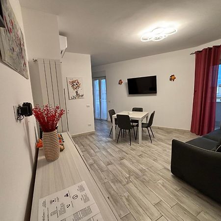 Casa Larry Apartment Marino Exterior photo